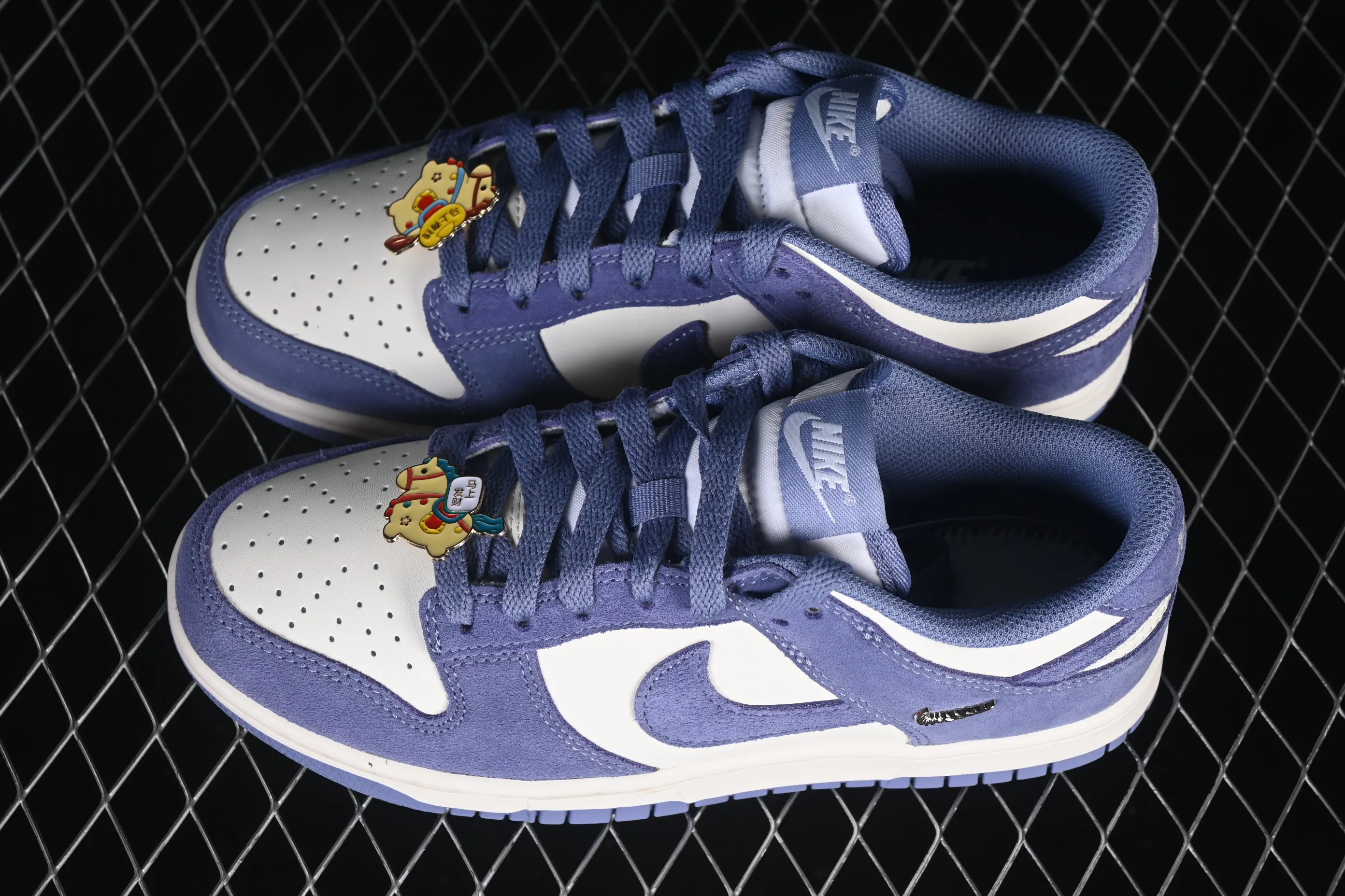 All Categories Nk SB Dunk Series Nk SB Dunk Low Low-top sneakers Nike SB Dunk Low Year of the Horse Blue and White Low-top casual sneakers IB4417-103